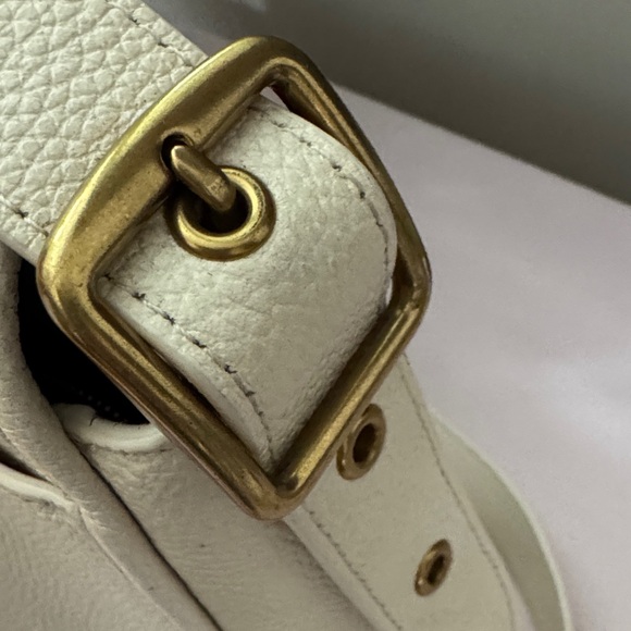 Coach Limited Edition Rambler’s Legacy Bag Elegant Cream Pebbled Leather - Picture 5 of 11